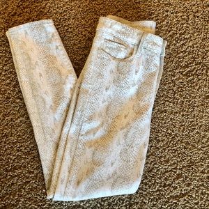 PAIGE Hoxton Ankle Jeans Cream Snakeskin Size 27